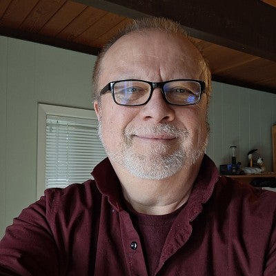 Jon Dell Jaramillo Headshot